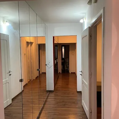 Majestic Luxury Close To Presidential Palace Apartment